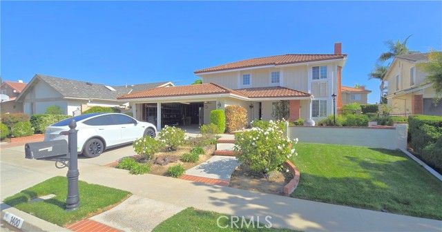 1400 Post, Fullerton, CA 92833