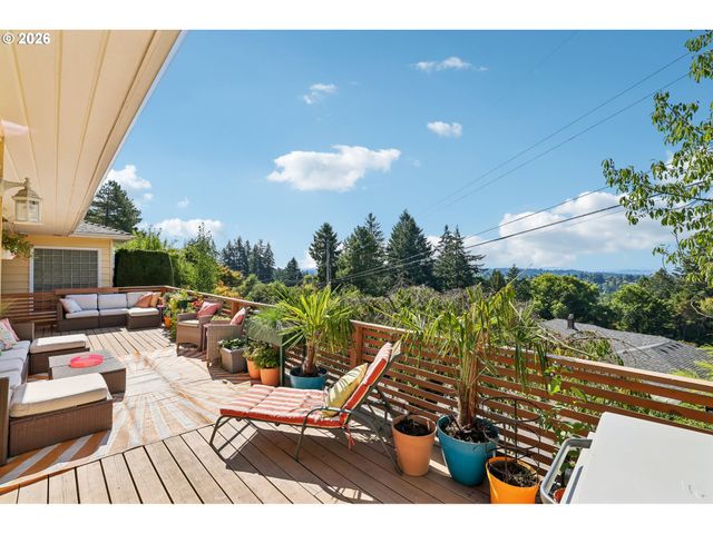 2300 Sw SEYMOUR Dr, Portland, OR 97239