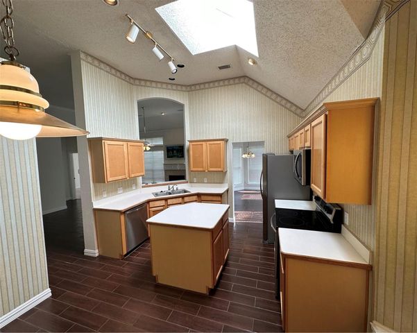 3904 Ridge Gate Drive, Plano, TX 75074