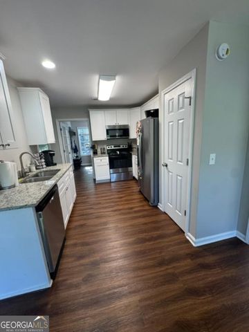 157 Dogwood Glen Drive, Aragon, GA 30104