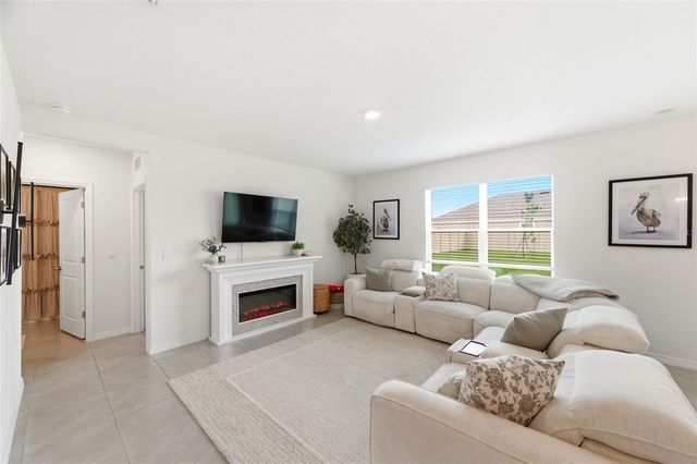8210 DOLPHIN BLUFF BOULEVARD, Wesley Chapel, FL 33545