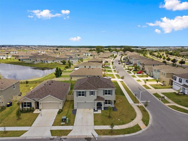 8210 DOLPHIN BLUFF BOULEVARD, Wesley Chapel, FL 33545