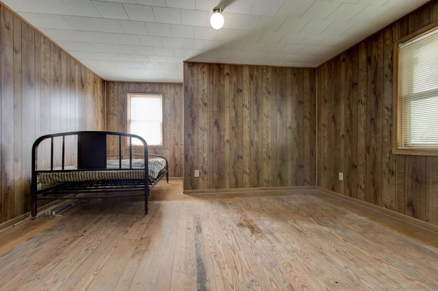 215 Cecil Avenue, Owingsville, KY 40360