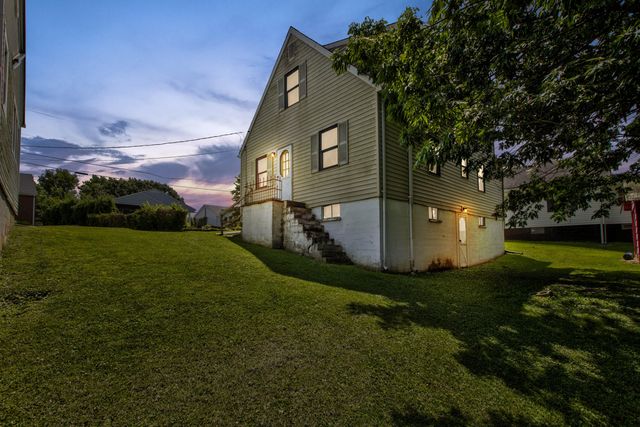 215 Cecil Avenue, Owingsville, KY 40360