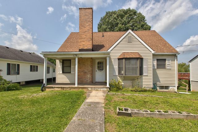 215 Cecil Avenue, Owingsville, KY 40360