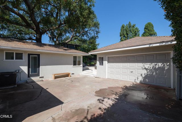 1525 Verdugo Boulevard, La Canada Flintridge, CA 91011