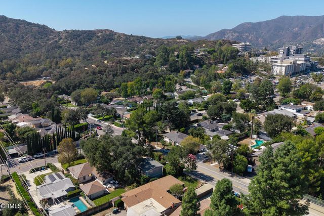 1525 Verdugo Boulevard, La Canada Flintridge, CA 91011