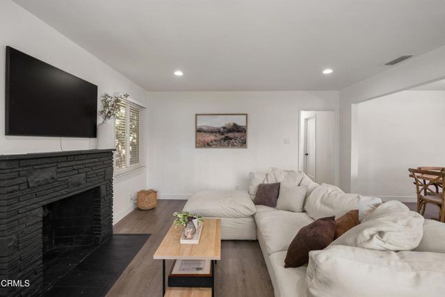 1525 Verdugo Boulevard, La Canada Flintridge, CA 91011
