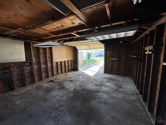 705 Richardson Drive, Middletown, OH 45042