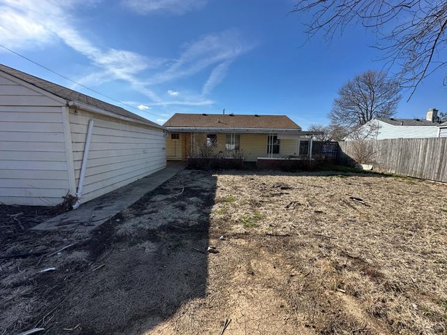 705 Richardson Drive, Middletown, OH 45042