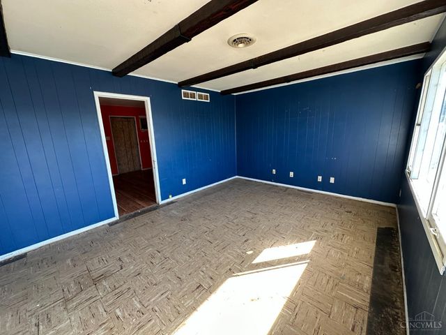 705 Richardson Drive, Middletown, OH 45042