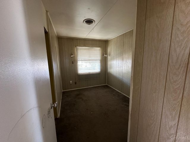 705 Richardson Drive, Middletown, OH 45042