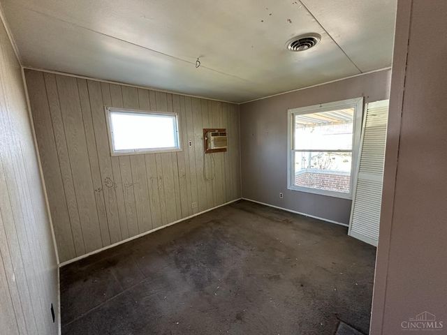 705 Richardson Drive, Middletown, OH 45042