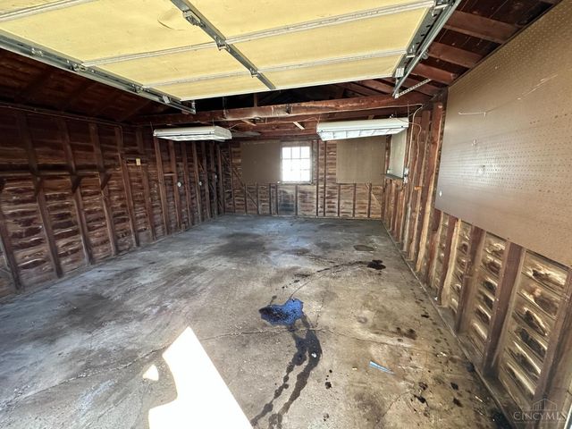 705 Richardson Drive, Middletown, OH 45042