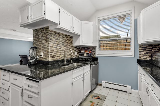 5306 Pennsylvania Avenue N, New Hope, MN 55428