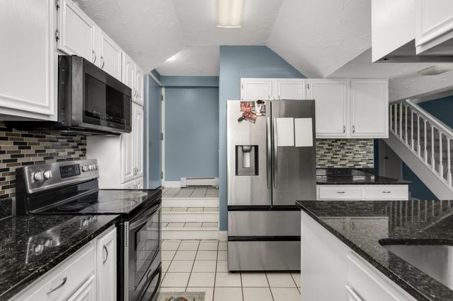 5306 Pennsylvania Avenue N, New Hope, MN 55428