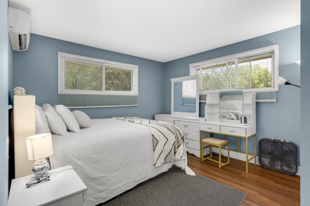5306 Pennsylvania Avenue N, New Hope, MN 55428