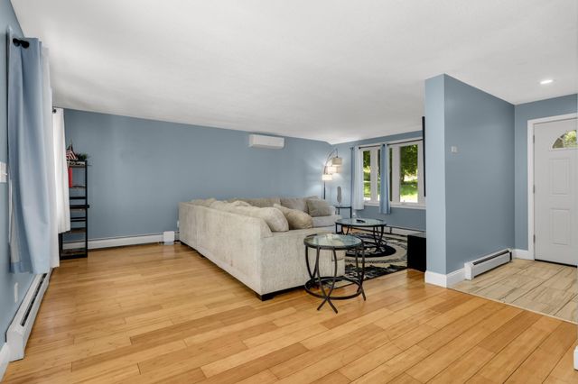 5306 Pennsylvania Avenue N, New Hope, MN 55428