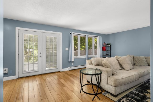 5306 Pennsylvania Avenue N, New Hope, MN 55428
