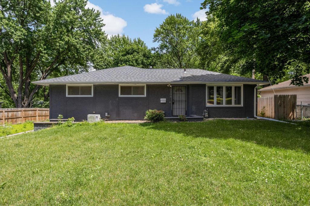 5306 Pennsylvania Avenue N, New Hope, MN 55428