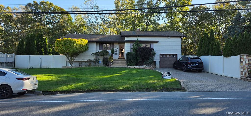 1420 August Road, North Babylon, NY 11703 — exterior