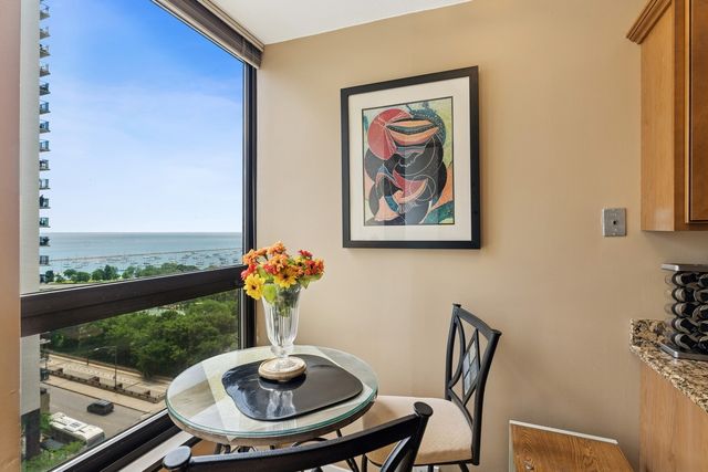 360 E RANDOLPH Street 1208, Chicago, IL 60601