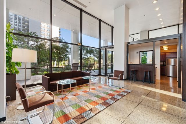 360 E RANDOLPH Street 1208, Chicago, IL 60601