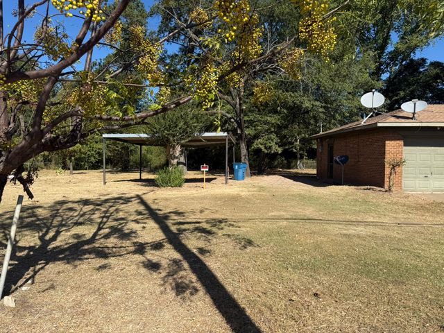 1206 - 1208 W Royall Boulevard, Malakoff, TX 75148