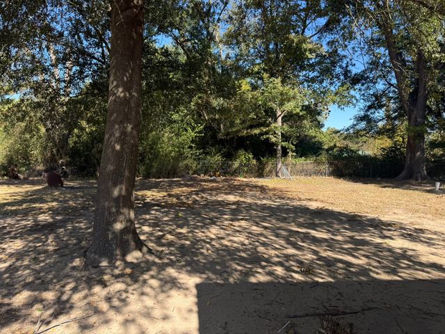 1206 - 1208 W Royall Boulevard, Malakoff, TX 75148