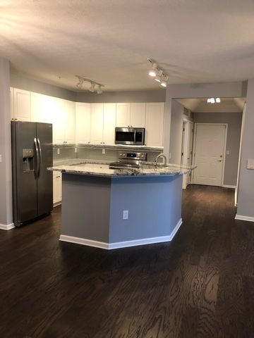 7728 S Essex Gate Drive S, Dublin, OH 43016