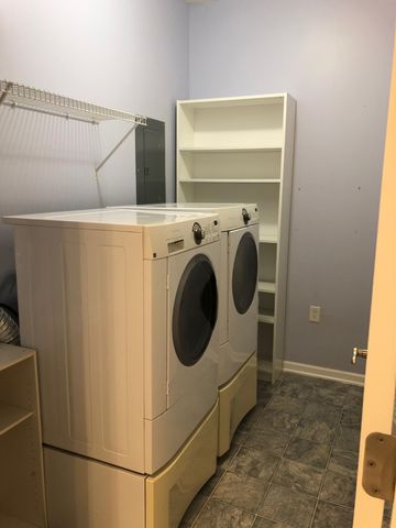 7728 S Essex Gate Drive S, Dublin, OH 43016