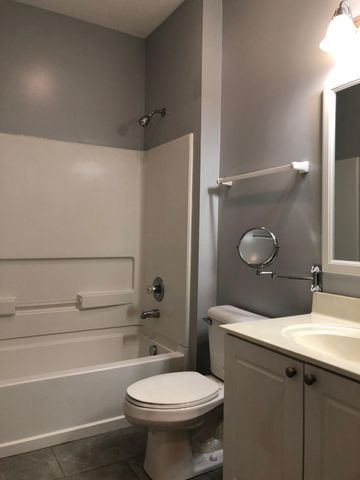 7728 S Essex Gate Drive S, Dublin, OH 43016