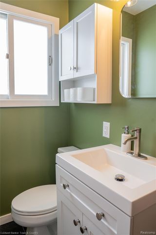 1465 N Pontiac Trail, Walled Lake, MI 48390