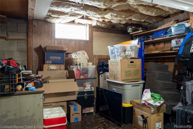 1465 N Pontiac Trail, Walled Lake, MI 48390