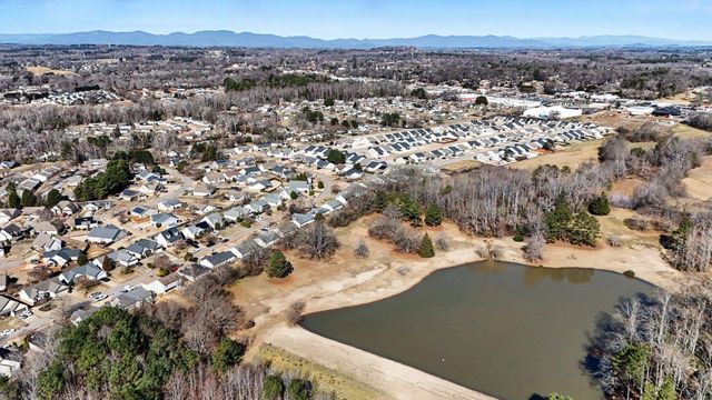 381 Split Oak Lane, Inman, SC 29349