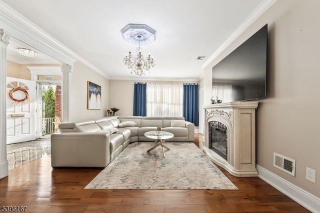 190 Totowa Rd, Totowa Boro, NJ 07512