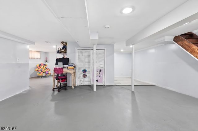 190 Totowa Rd, Totowa Boro, NJ 07512