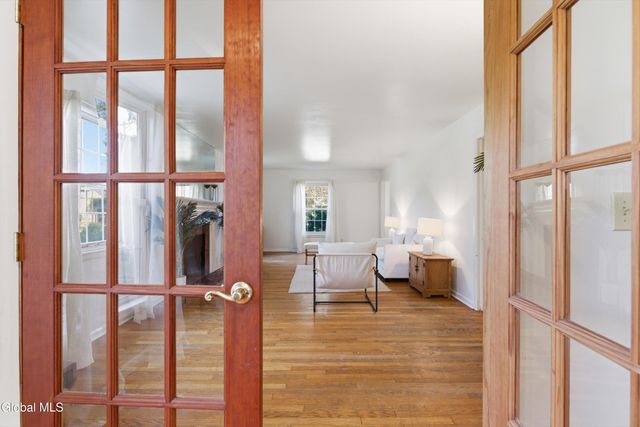 5 Rosemont Street, Albany, NY 12203