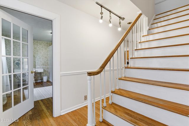 5 Rosemont Street, Albany, NY 12203