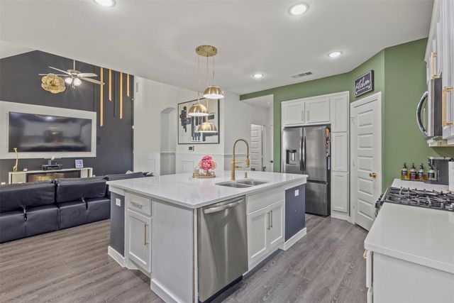 3601 Palmetto Avenue, Aubrey, TX 76227