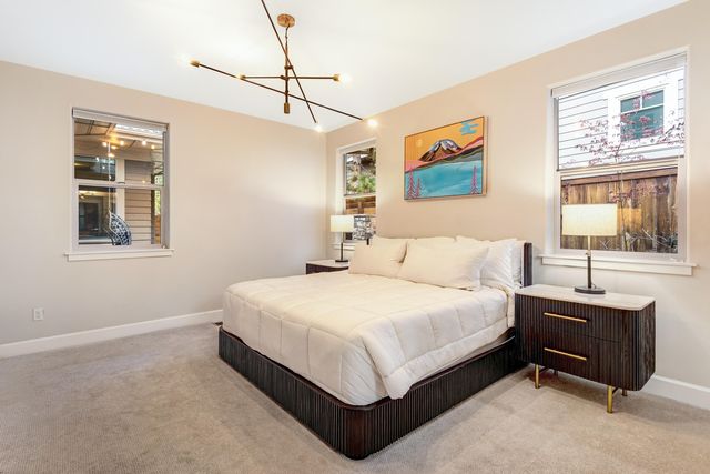 2323 NW High Lakes Loop, Bend, OR 97703