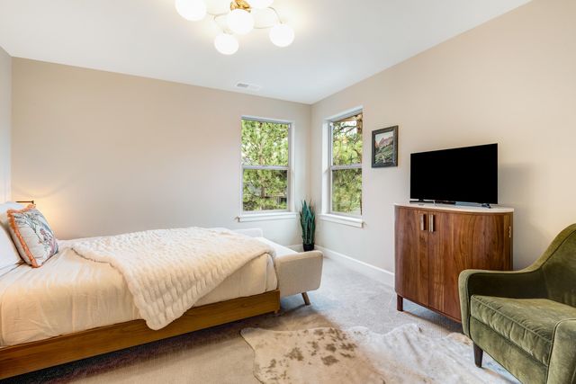 2323 NW High Lakes Loop, Bend, OR 97703