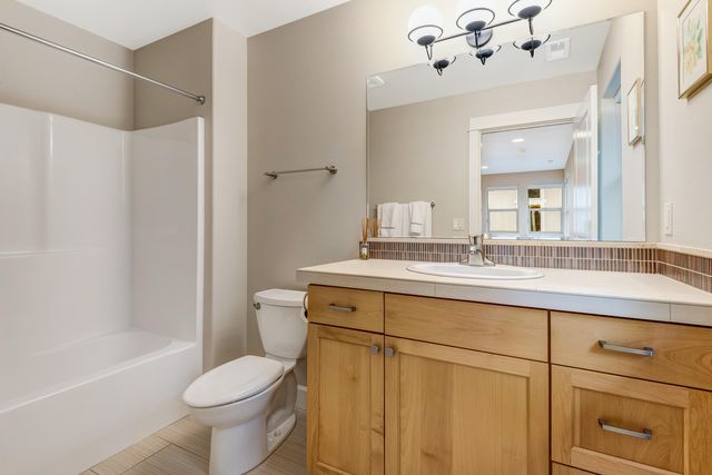 2323 NW High Lakes Loop, Bend, OR 97703