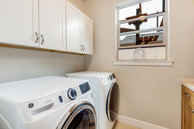 2323 NW High Lakes Loop, Bend, OR 97703