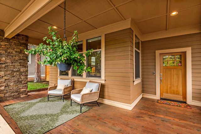 2323 NW High Lakes Loop, Bend, OR 97703