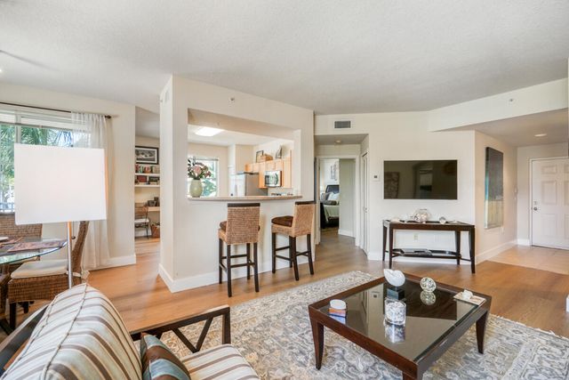 11028 Legacy Drive 203, Palm Beach Gardens, FL 33410