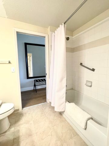 11028 Legacy Drive 203, Palm Beach Gardens, FL 33410