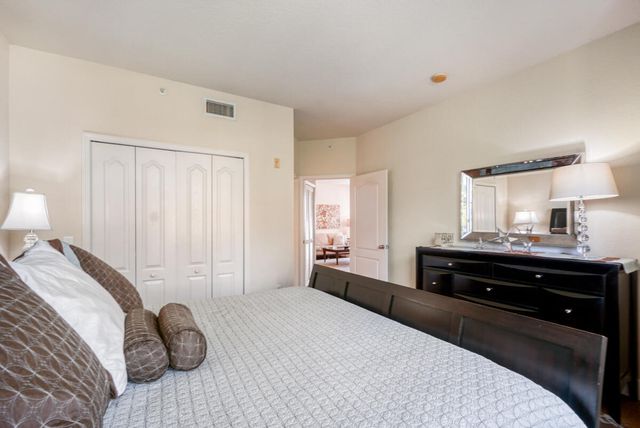 11028 Legacy Drive 203, Palm Beach Gardens, FL 33410