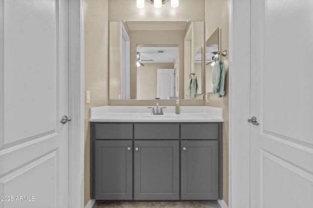 21978 N 100TH Avenue, Peoria, AZ 85383