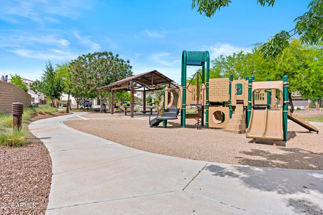 21978 N 100TH Avenue, Peoria, AZ 85383